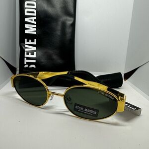 Steve Madden Gold Frame Sunglasses. Green Accents. New